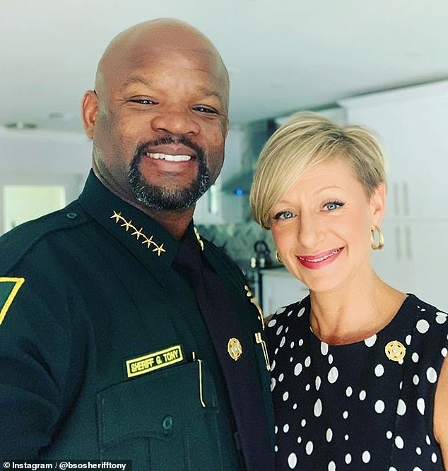 Inappropriate Interracial Coupling Florida Sheriff Gregory Tony Swings